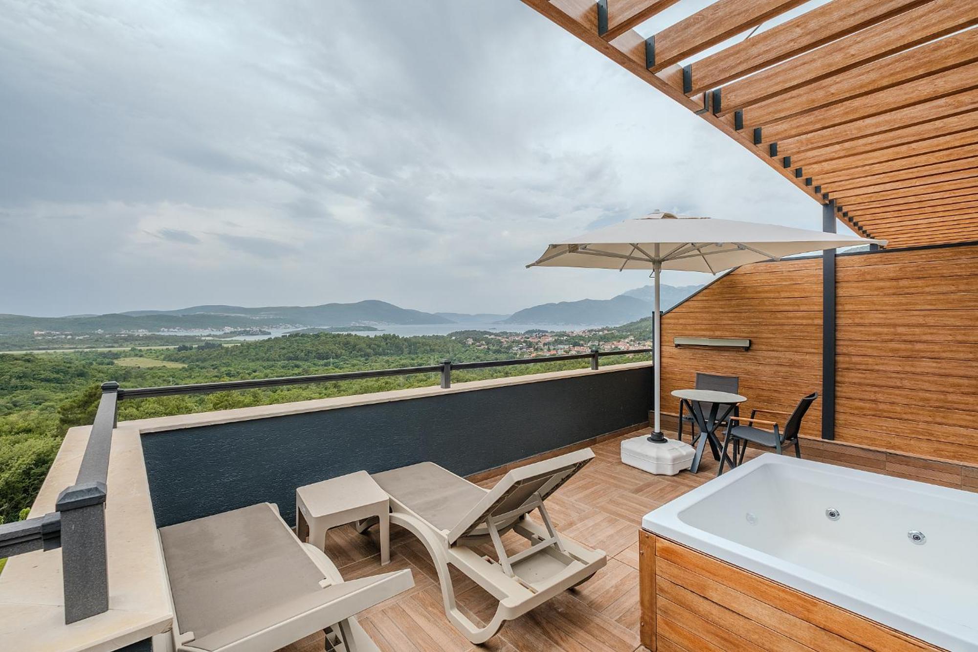 Montenegro Lodge Kavac Номер фото Rooftop terrace