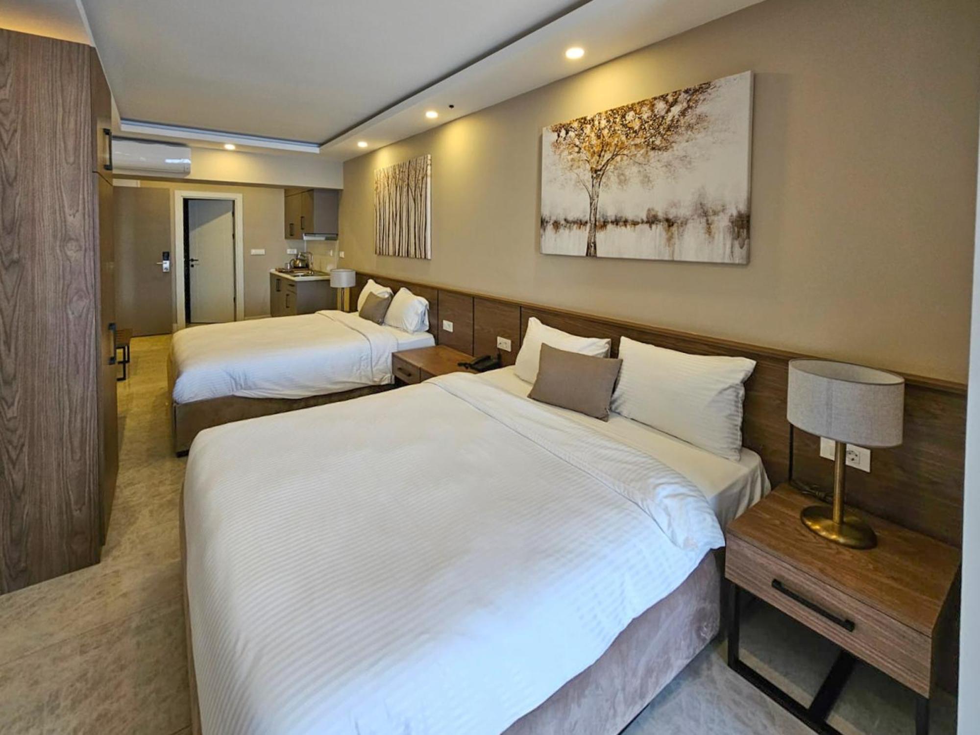 Montenegro Lodge Kavac Номер фото Deluxe Family Room