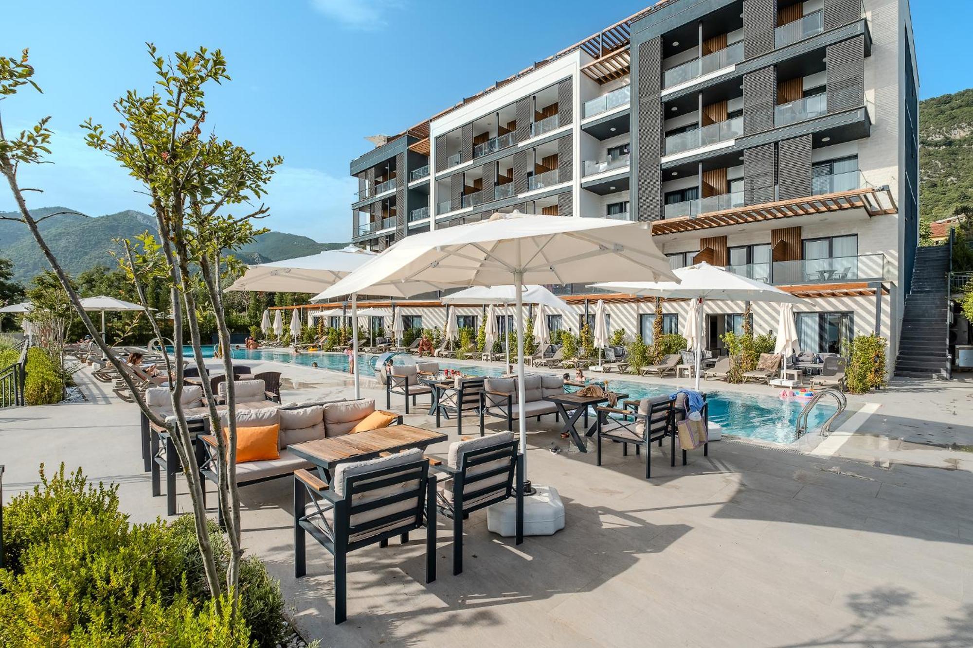 Montenegro Lodge Kavac Экстерьер фото